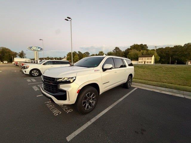 2021 Chevrolet Suburban - $28,000