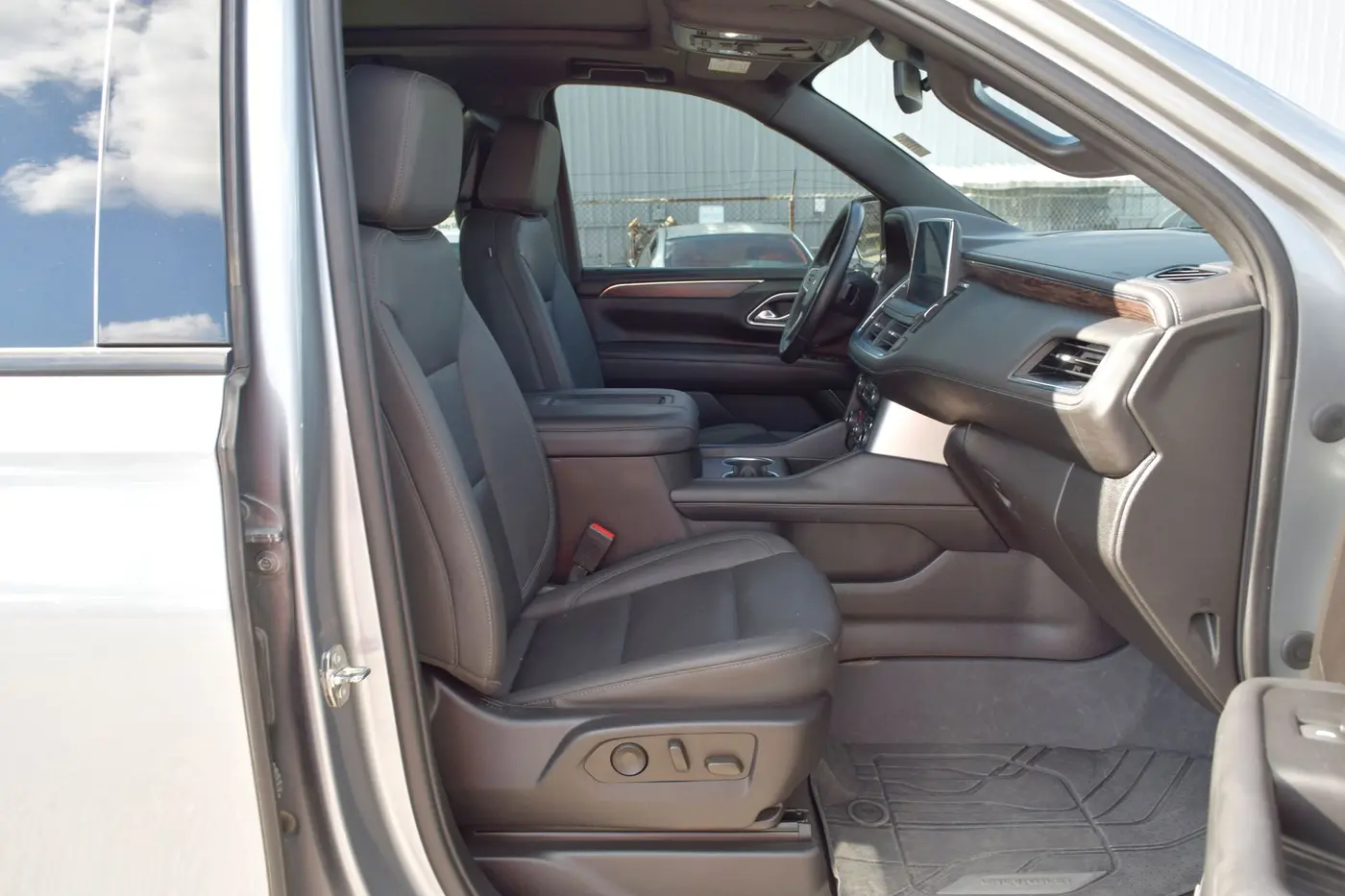 2023 Chevrolet Suburban - $51,225
