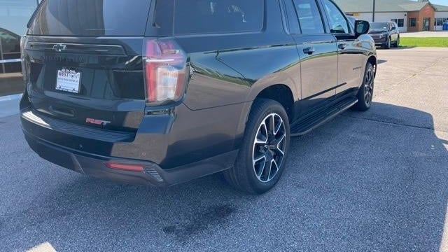 2023 Chevrolet Suburban RST