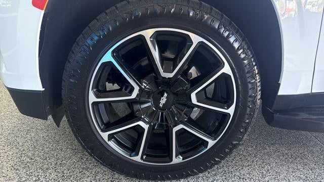 2021 Chevrolet Suburban RST