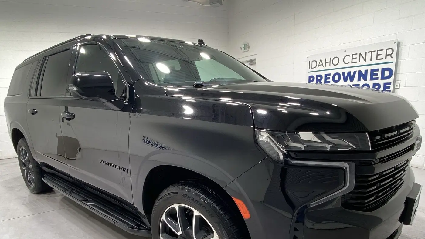 2024 Chevrolet Suburban RST