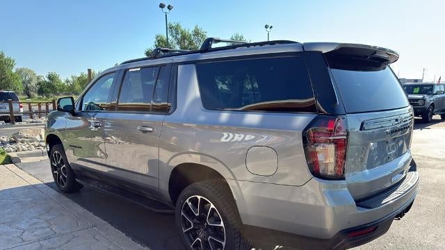 2023 Chevrolet Suburban RST