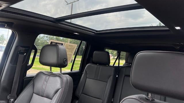 2023 Chevrolet Suburban RST