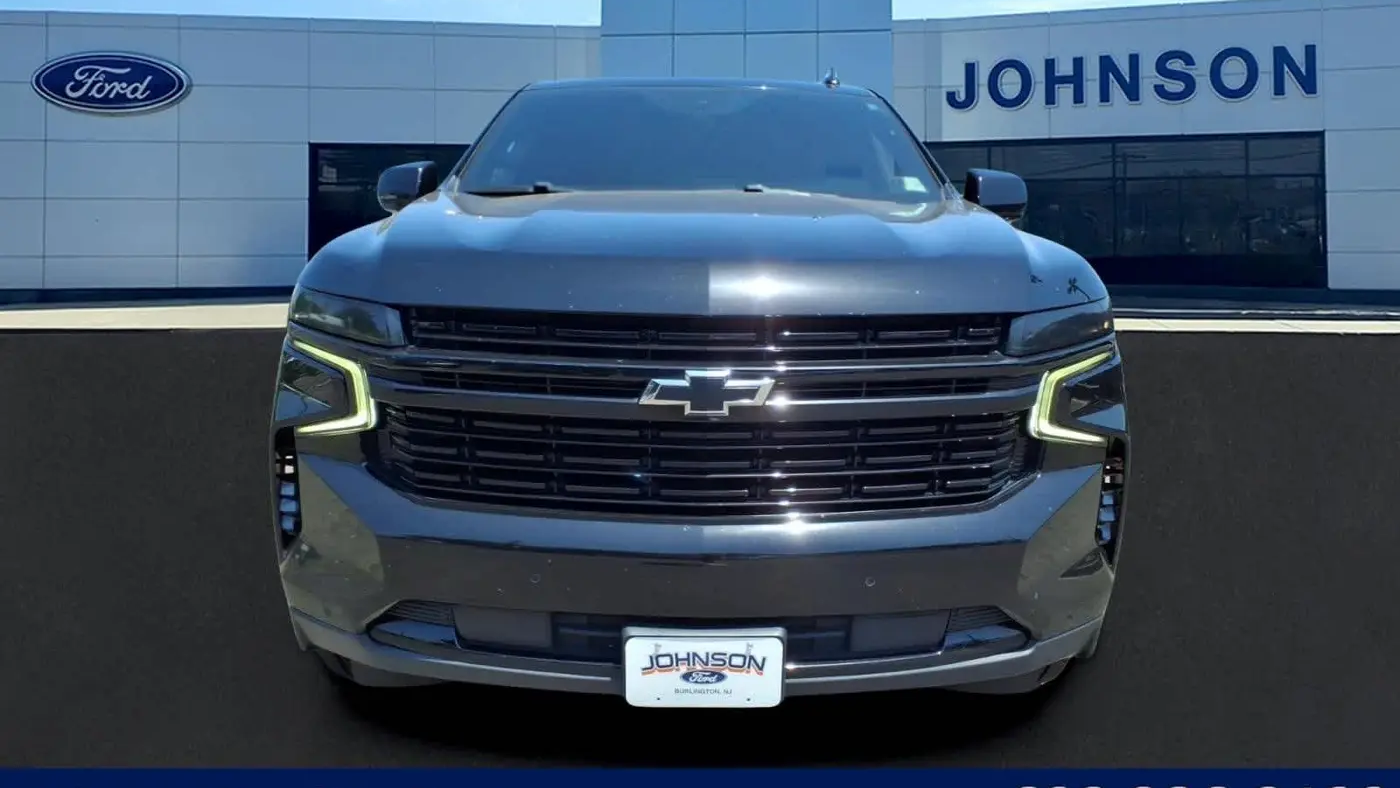 2023 Chevrolet Suburban RST
