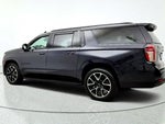 2023 Suburban Thumbnail 7
