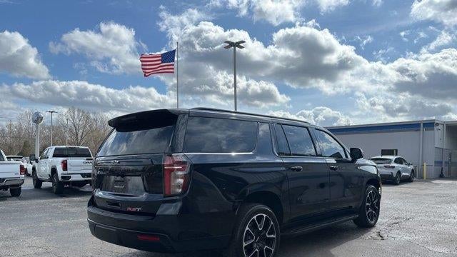 2024 Chevrolet Suburban RST