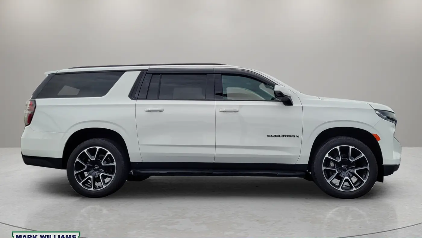 2024 Chevrolet Suburban RST