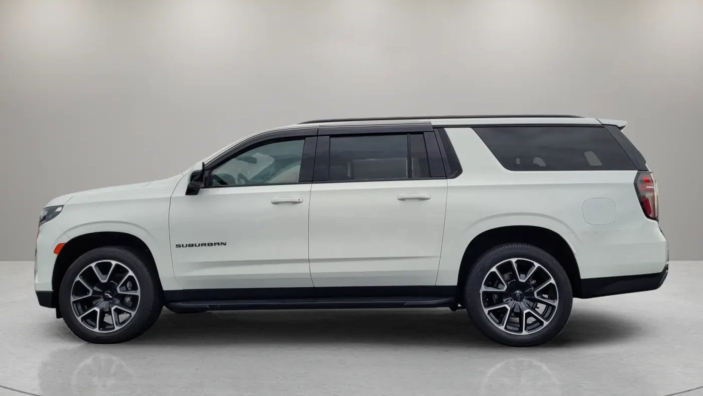 2024 Chevrolet Suburban RST
