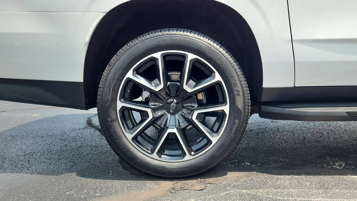 2024 Chevrolet Suburban - $62,992