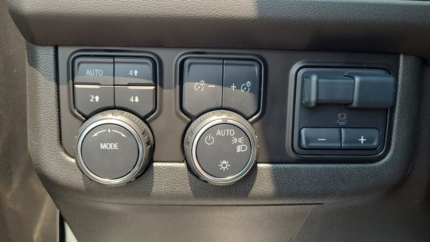 2024 Chevrolet Suburban - $62,992