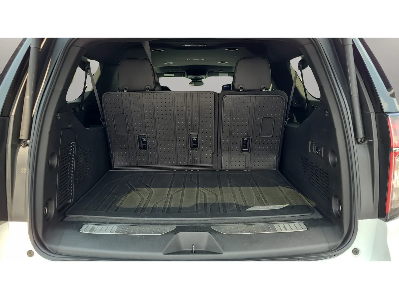 2024 Chevrolet Suburban - $62,992