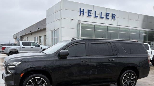 2023 Chevrolet Suburban RST