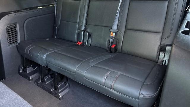 2021 Chevrolet Suburban RST