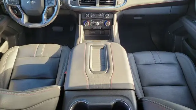 2022 Chevrolet Suburban RST