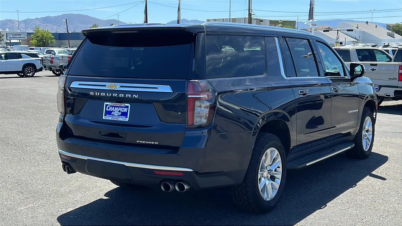 2023 Chevrolet Suburban Premier