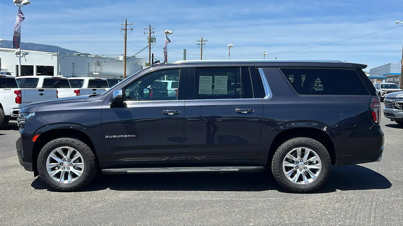 2023 Chevrolet Suburban Premier