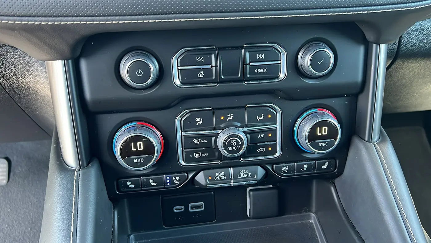 2023 Chevrolet Suburban Premier