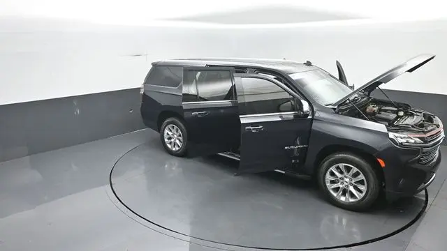 2023 Chevrolet Suburban Premier