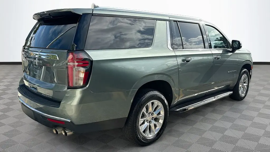 2024 Chevrolet Suburban Premier