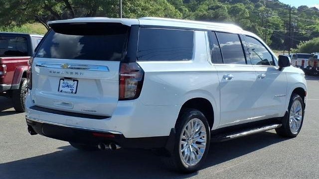 2024 Chevrolet Suburban Premier