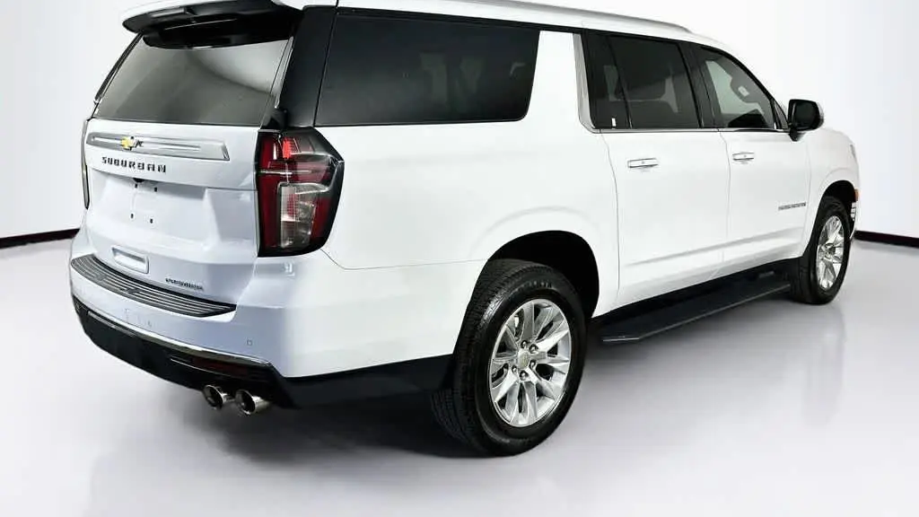 2023 Chevrolet Suburban Premier