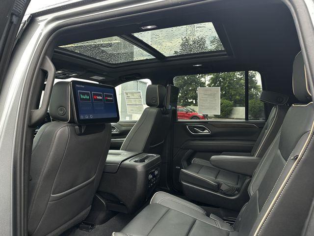 2023 Chevrolet Suburban - $48,600