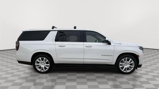 2023 Chevrolet Suburban High Country