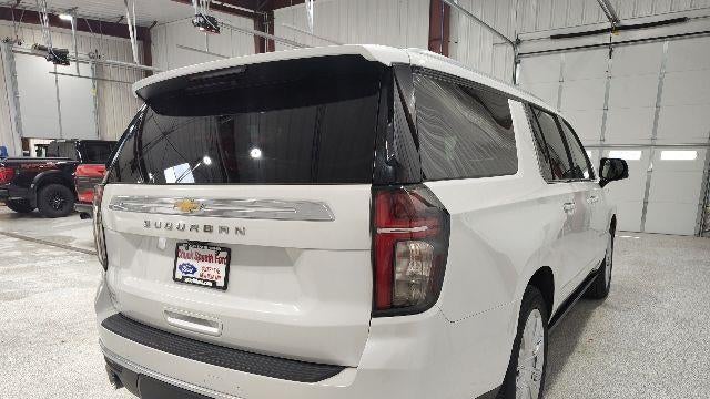 2023 Chevrolet Suburban High Country
