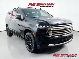 2021 Chevrolet Suburban with Black Exterior