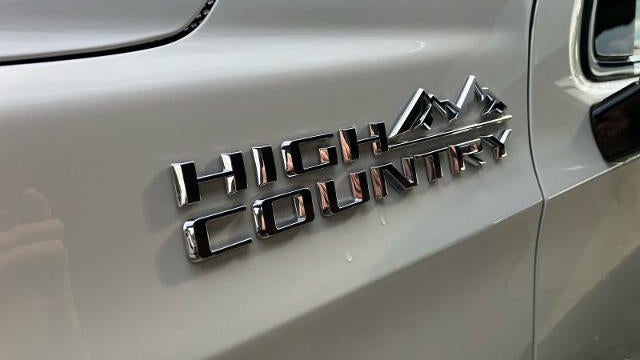 2024 Chevrolet Suburban High Country