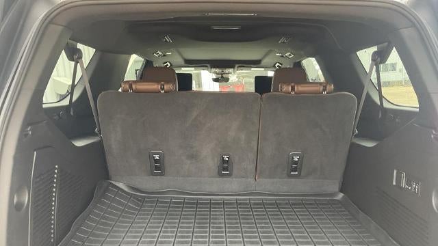 2023 Chevrolet Suburban High Country