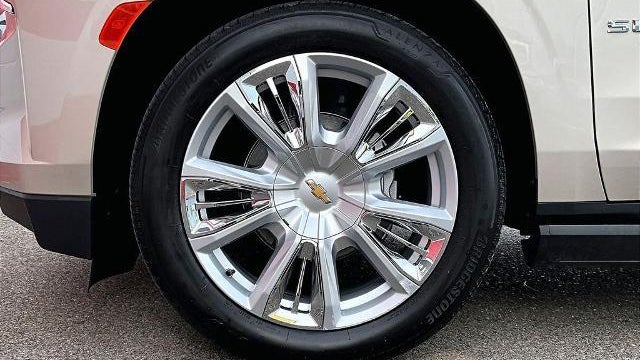 2024 Chevrolet Suburban High Country