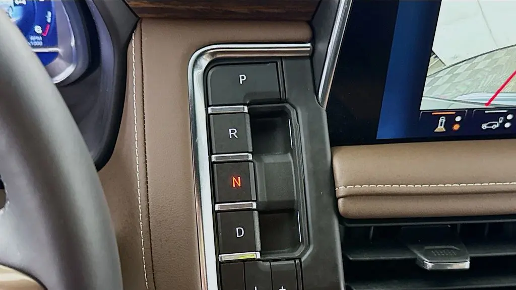2024 Chevrolet Suburban High Country