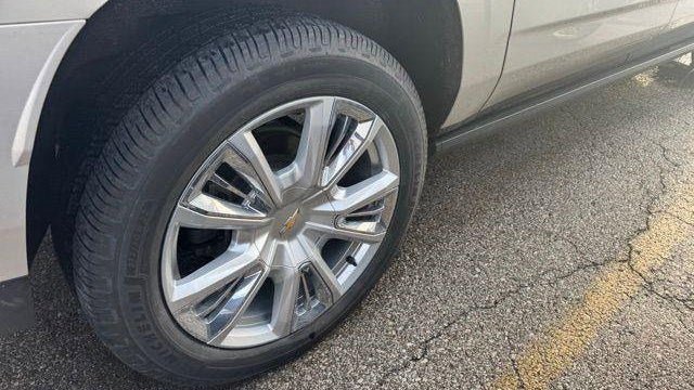 2021 Chevrolet Suburban High Country