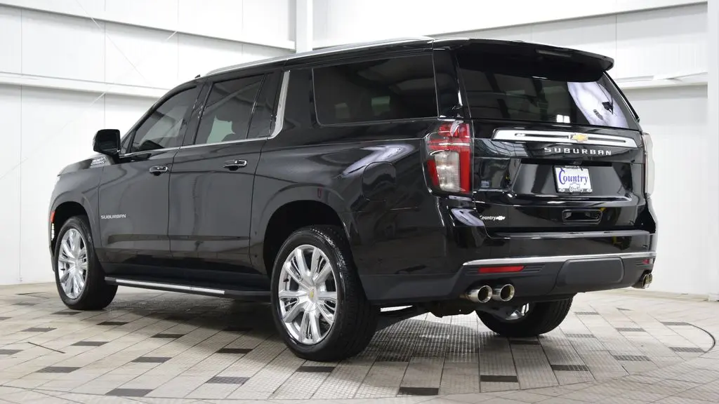 2023 Chevrolet Suburban High Country