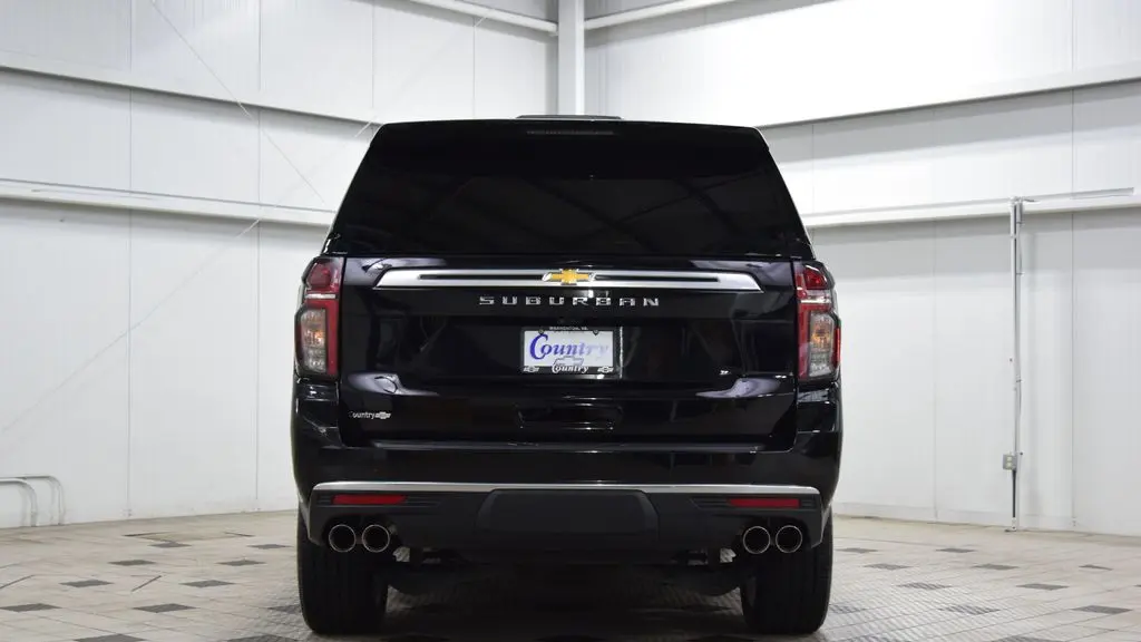 2023 Chevrolet Suburban High Country