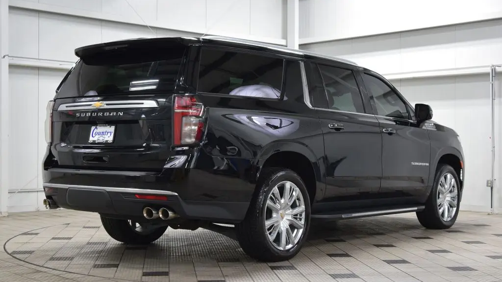 2023 Chevrolet Suburban High Country