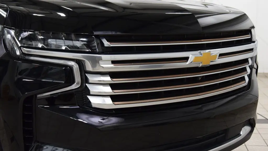 2023 Chevrolet Suburban High Country