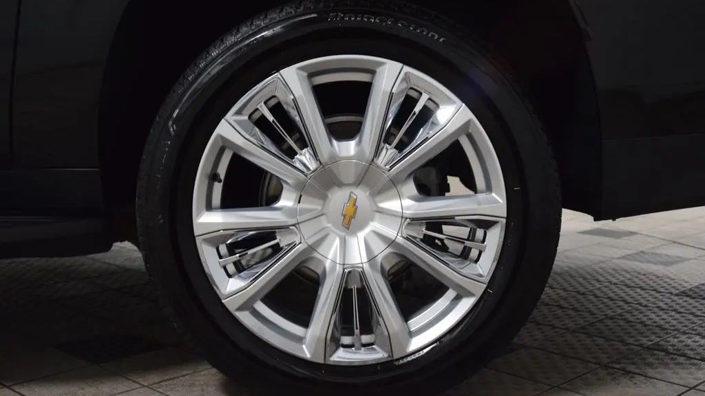 2023 Chevrolet Suburban High Country