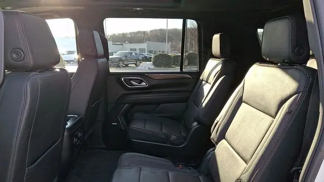 2023 Chevrolet Suburban High Country