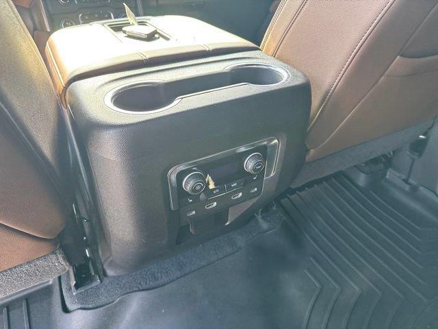 2021 Chevrolet Suburban - $39,000