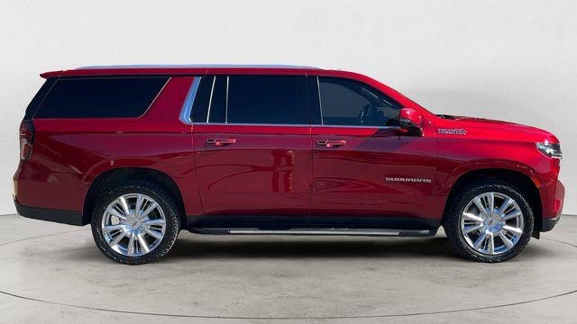 2023 Chevrolet Suburban High Country