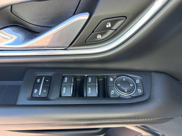 2023 Chevrolet Suburban - $60,900