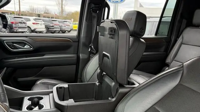 2023 Chevrolet Suburban High Country