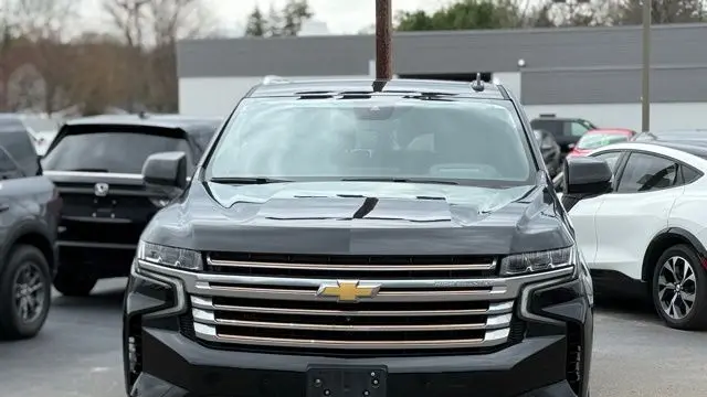 2023 Chevrolet Suburban High Country