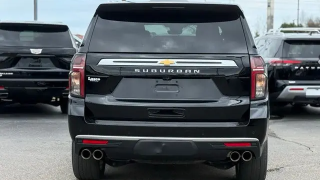 2023 Chevrolet Suburban High Country