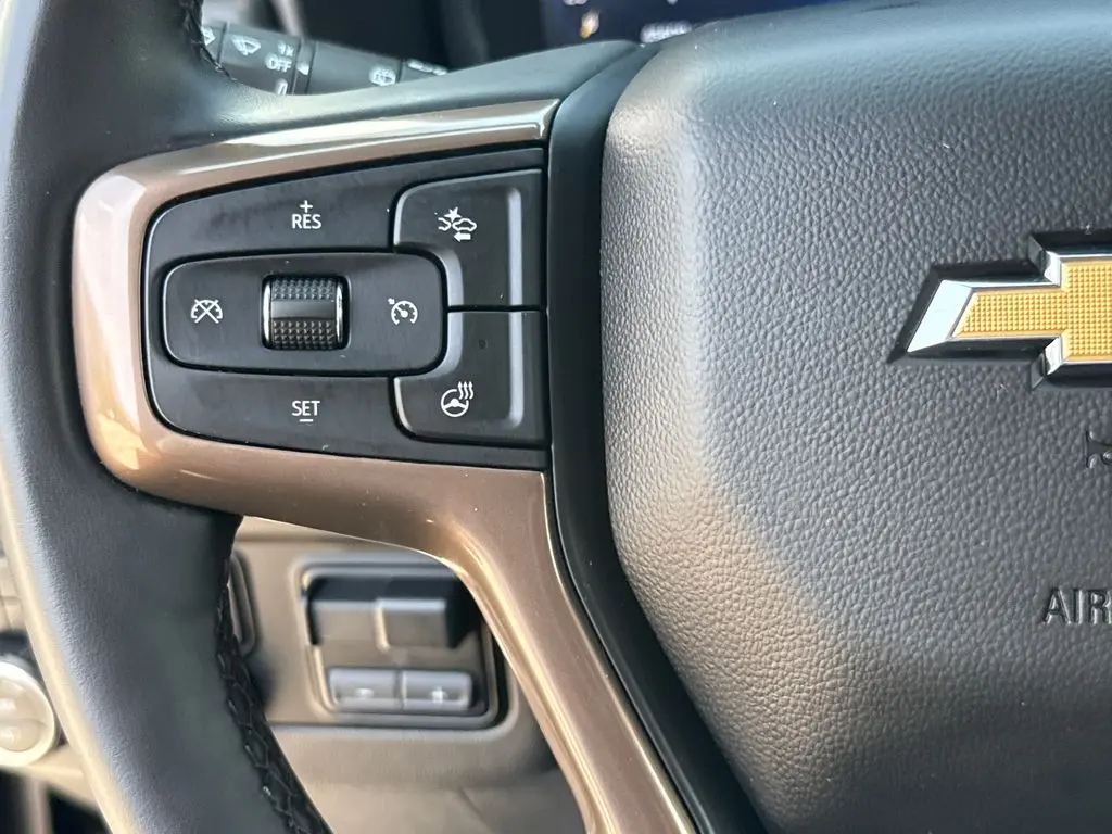 2024 Chevrolet Suburban - $65,900