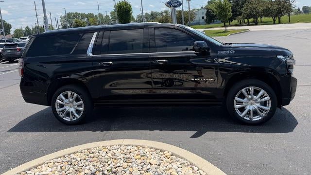2023 Chevrolet Suburban High Country