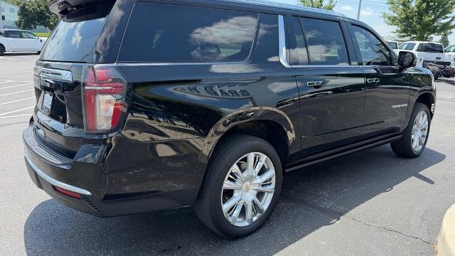 2023 Chevrolet Suburban High Country