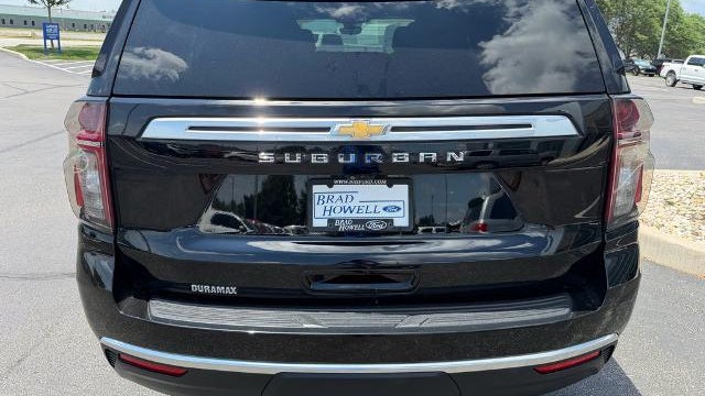 2023 Chevrolet Suburban High Country
